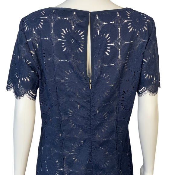 Trina Turk Navy Floral Lace Semi Sheer Short Sleeve Shift Dress Sz 8 - Picture 8 of 10